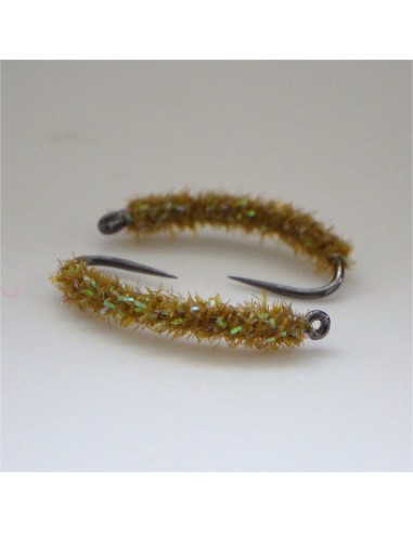 Nymphe légère mini-worm " OLIVE " [ Hameçon N°10 ]